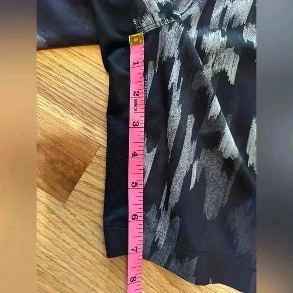 Lululemon T.H.E. Short - Size Small - Gray/Black - Picture 7 of 11